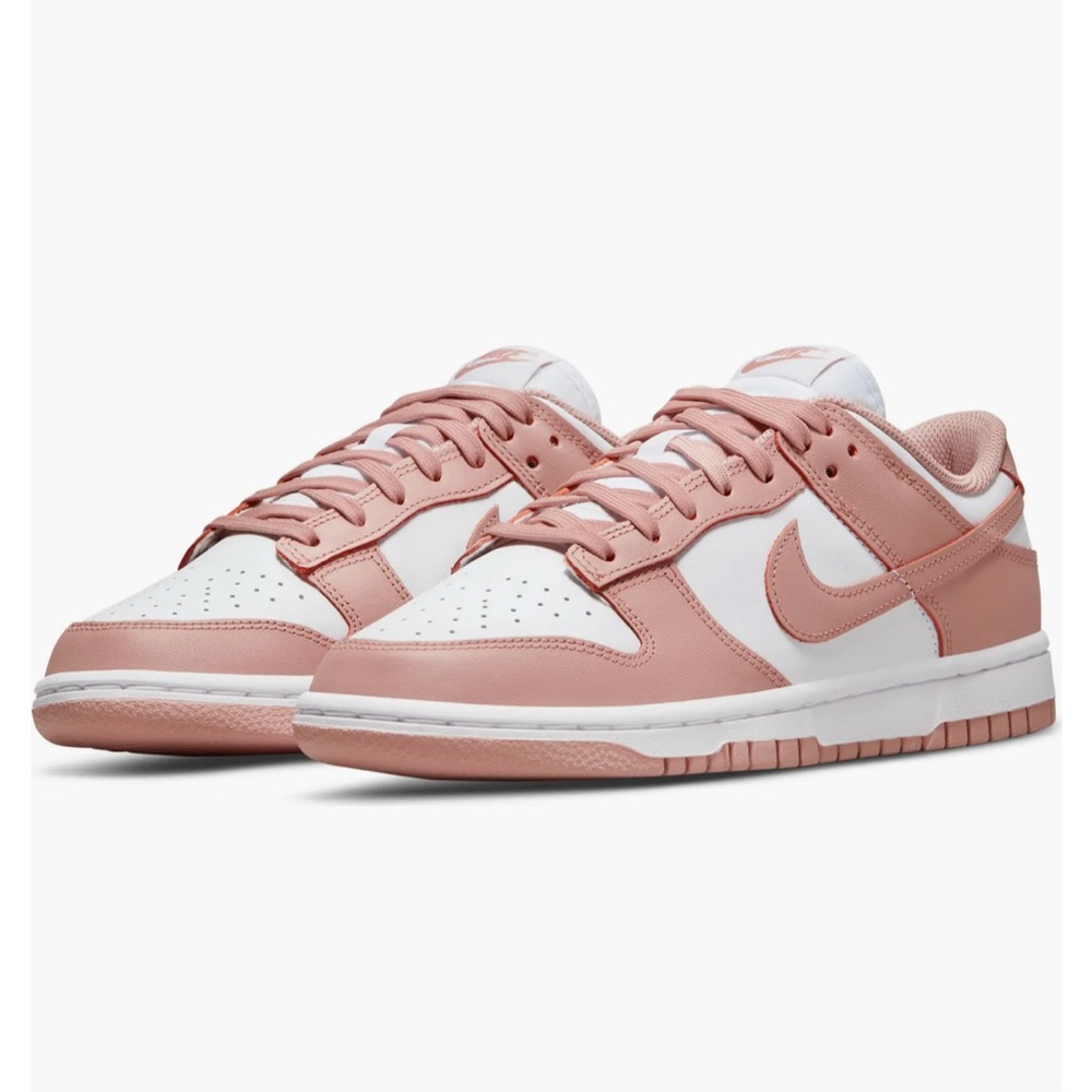 Nike Dunk Low Basketball Sneaker
